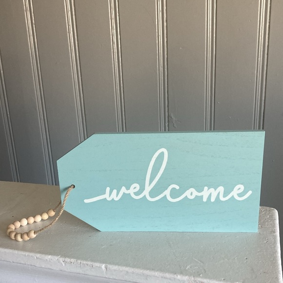 Beautiful Wooden WELCOME Decor Tag Shaped Sign with Beaded Hanger - Picture 6 of 15